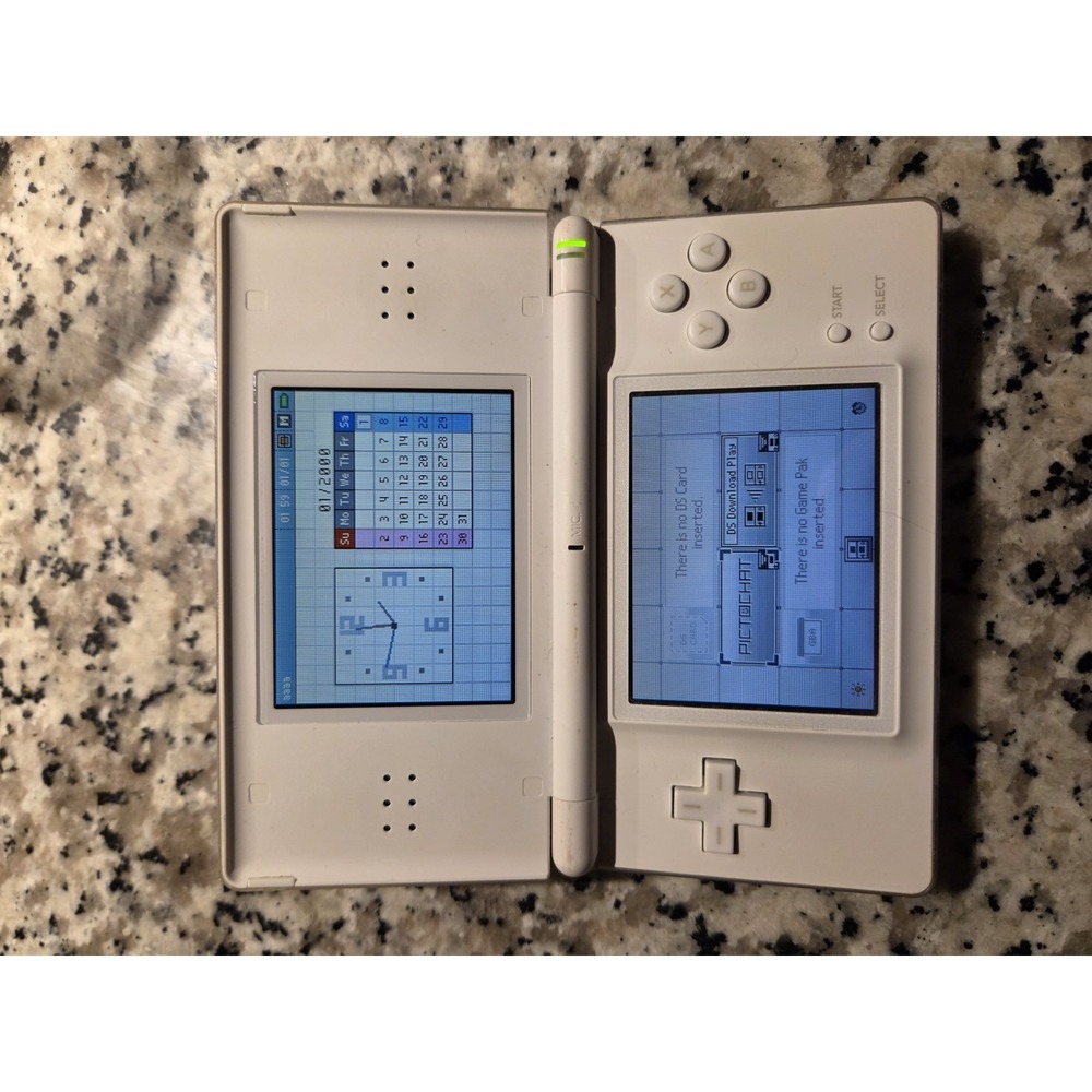 Nintendo DS Lite Console USG-001 with charger - Polar White - GOOD CONDITION